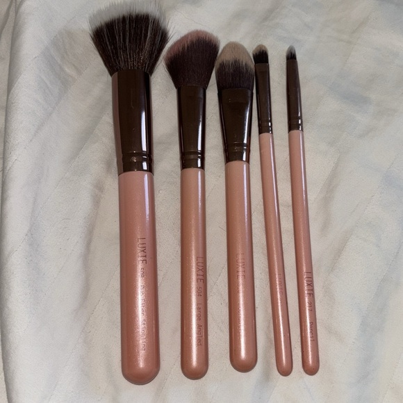 Luxie Pink Makeup Brush Set of 5 - Picture 2 of 4